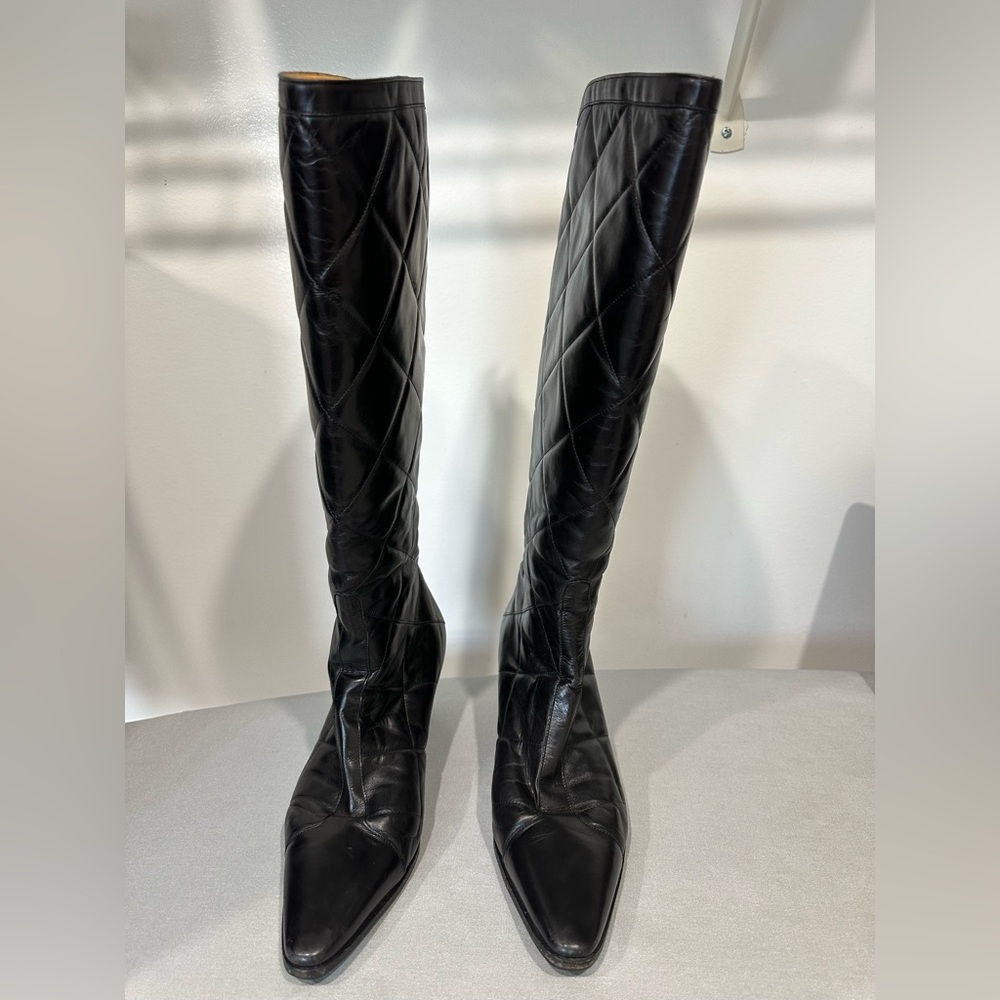 Tanino Crisci Black Quilted Knee-High Boots